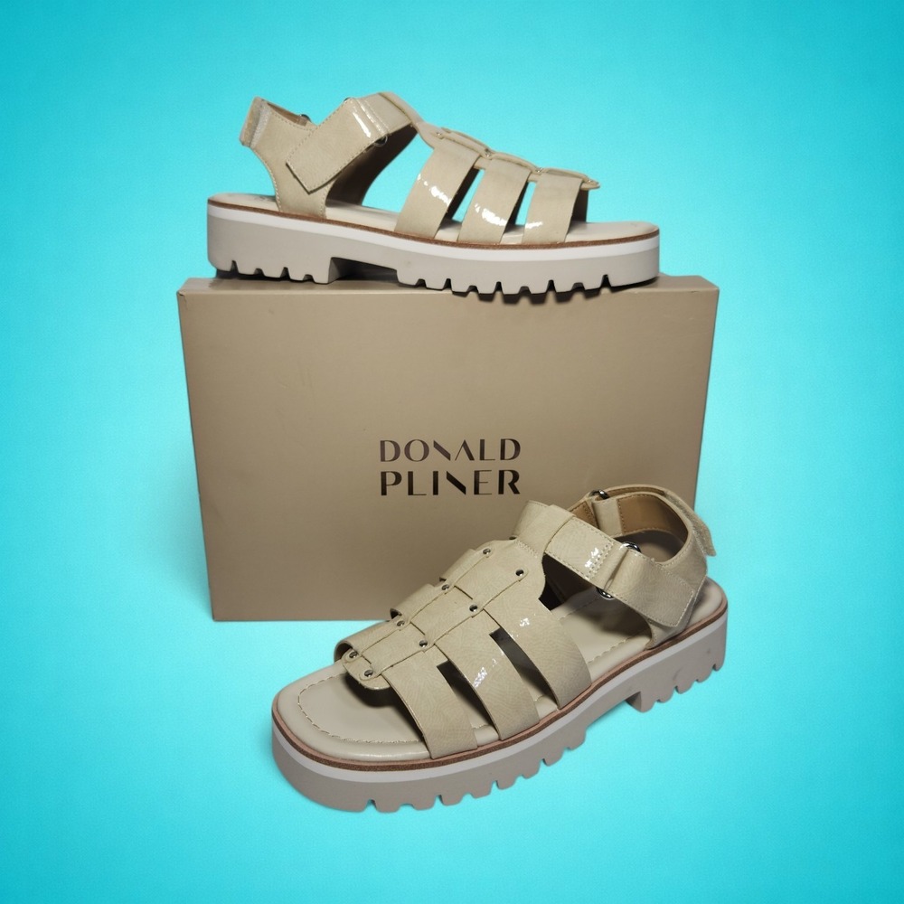 New Donald Pliner Women's Pryme Cream Crinkle Sandals, size 8.5. Retail for $188